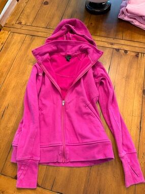 Women’s Pink Hooded Zip-Up Jacket